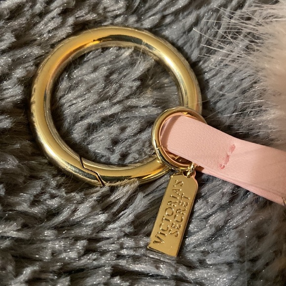 Victoria Secrets Blush Pink Fur Ball Purse Bag Tote Accent - Picture 2 of 4